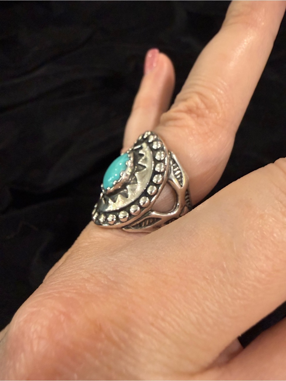 Carolyn Pollack Turquoise Oval Statement Ring - Sterling Silver, size 6 - Picture 2 of 6